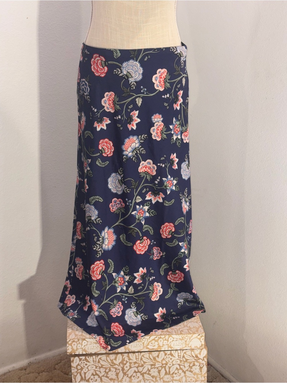 Ann Taylor LOFT Navy Floral Midi satin Skirt with Pink & White Blooms